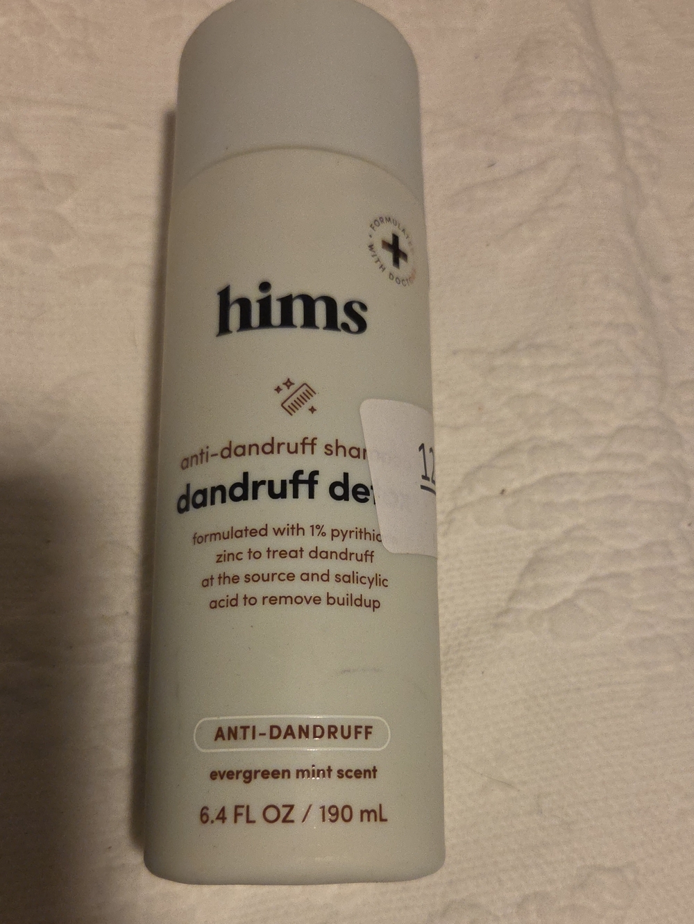 hims Anti-Dandruff Shampoo - Evergreen Mint (Off-White)
